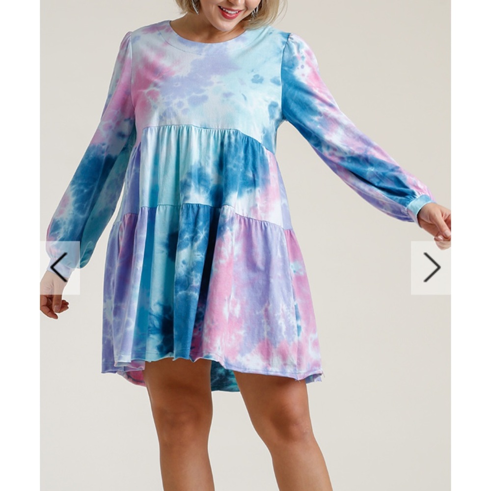 D5–UMGEE Tie-Dye Dress in Blue and Pink